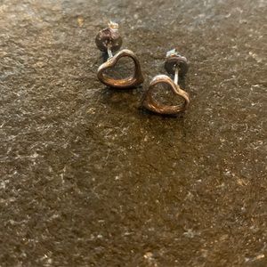 Heart stud earrings